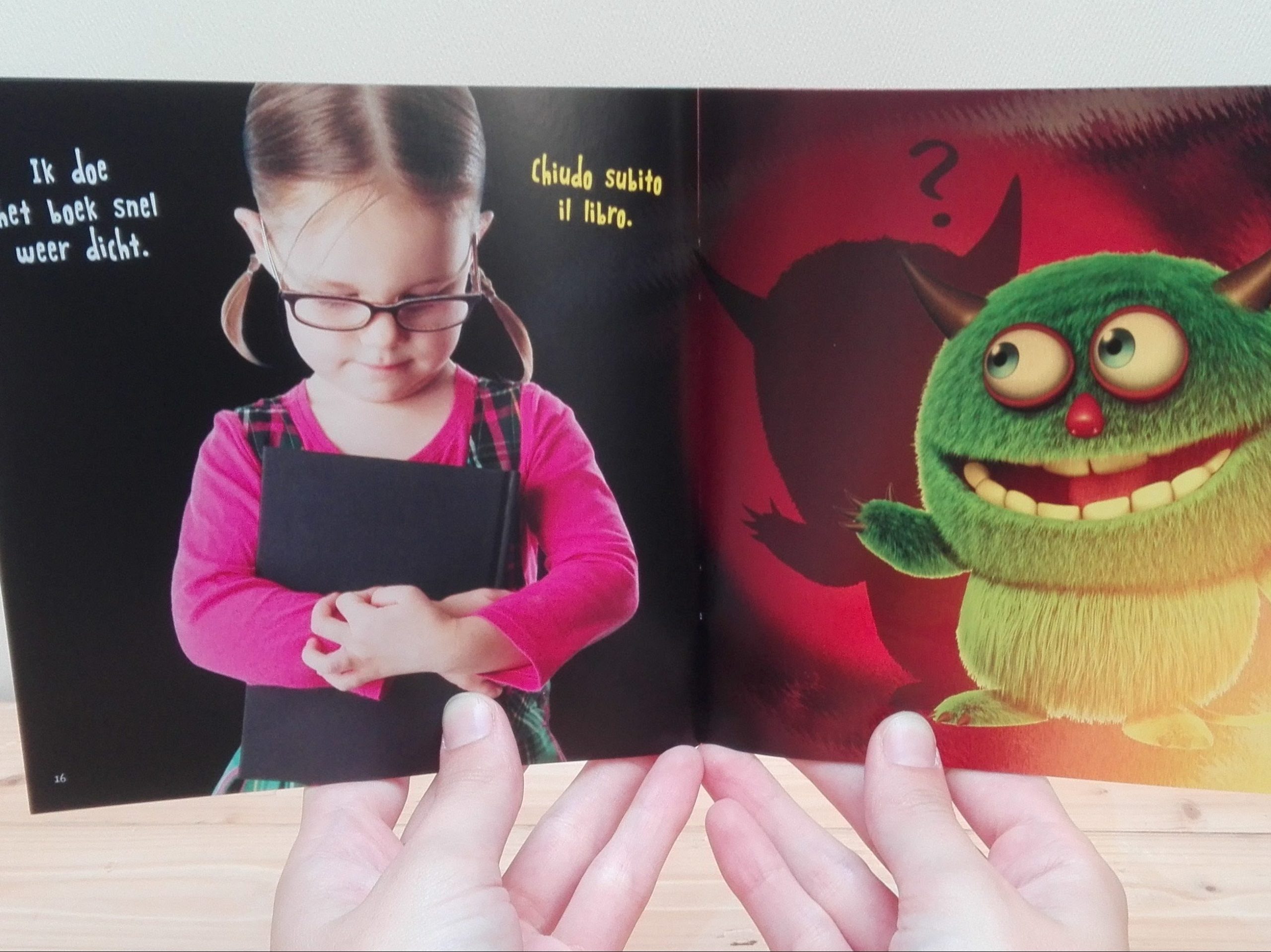 Monsters tweetalig kinderboek met Pools nik-nak _pagina