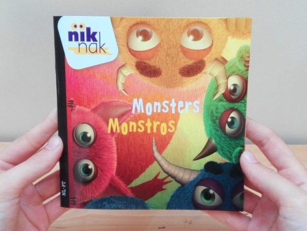 Monsters - cover met Portugees - tweetalig kinderboek van nik-nak