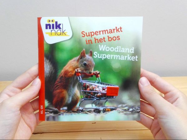Supermarkt in het bos tweetalig kinderboek met Engels