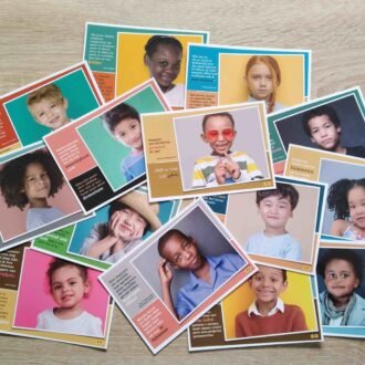 set 14 postkaarten tweetalig kinderen