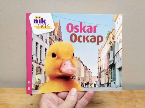 Oskar tweetalig kinderboek met Oekraïens cover